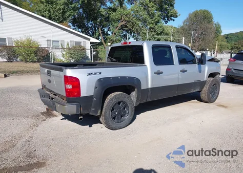2011 Chevrolet Silverado 1500 Lt из США, поврежденный, VIN 3GCPKSE35BG404711